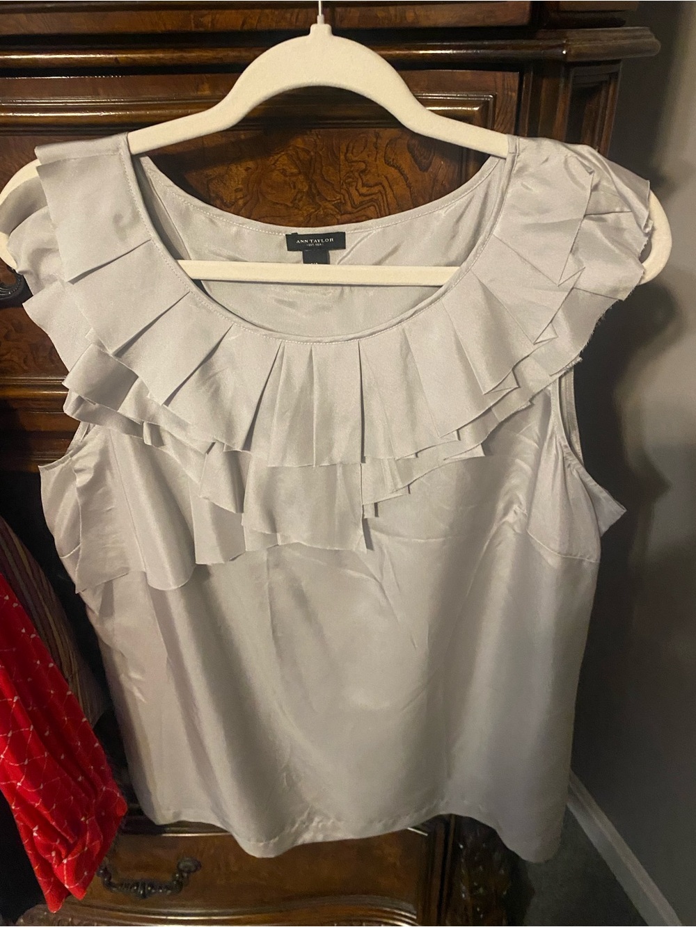 Ann Taylor sleeveless gray blouse